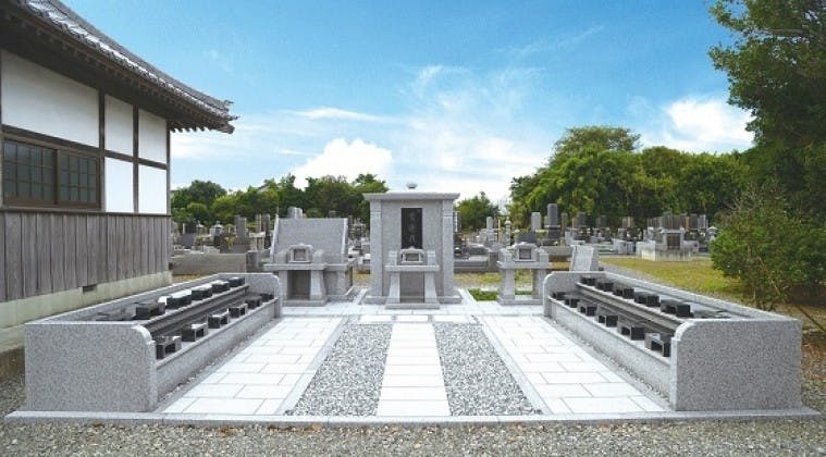 長福寺墓地の画像