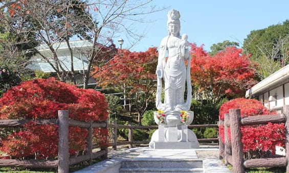 壷阪山霊園