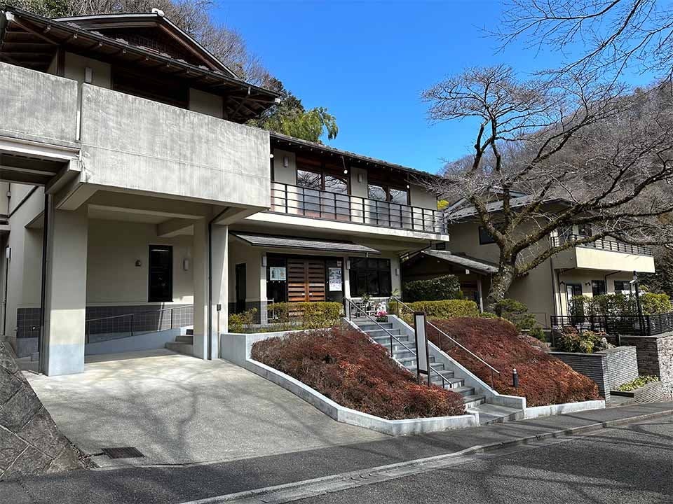 春泉寺 第2高尾霊園 ~メモリアルガーデン紫苑~