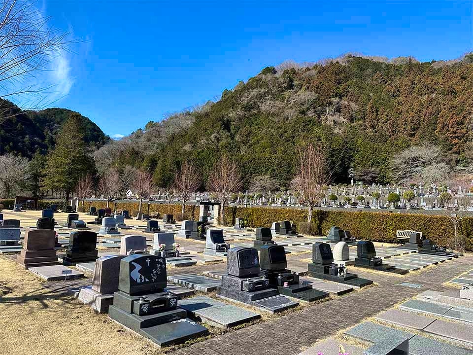 春泉寺 第2高尾霊園 ~メモリアルガーデン紫苑~