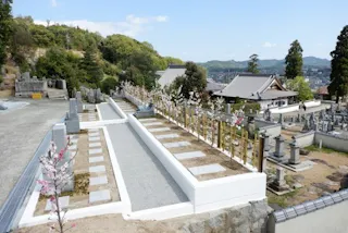 樹木葬永代供養墓地「桃華林」