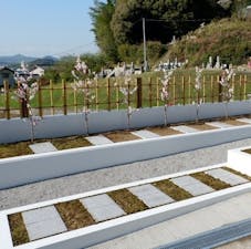樹木葬永代供養墓地「桃華林」の画像