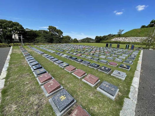 北九合掌 ヒカリエ樹木墓