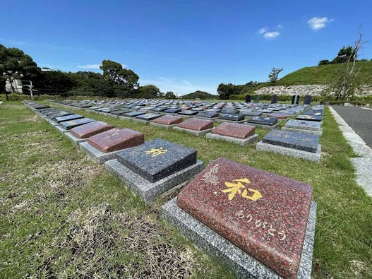 北九合掌 ヒカリエ樹木墓