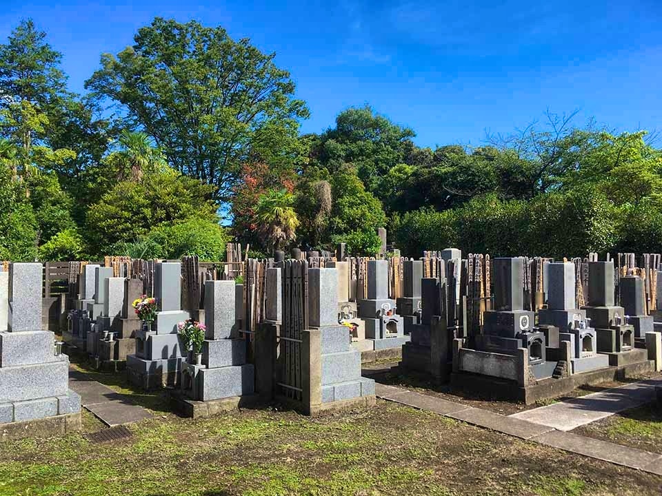 長伝寺墓苑