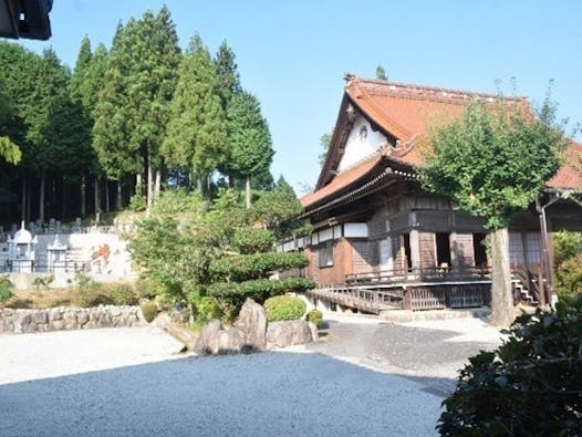 慧日山 萬泉寺 永代合葬墓「とわの碑（いしぶみ）」