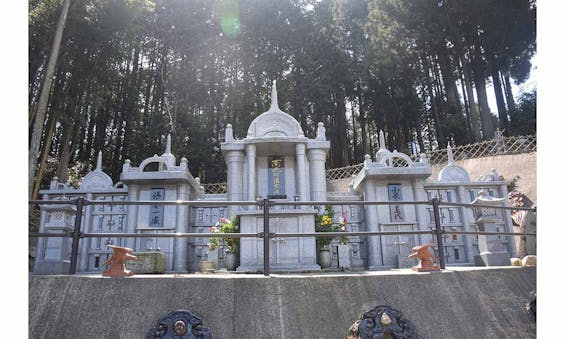 慧日山 萬泉寺 永代合葬墓「とわの碑（いしぶみ）」