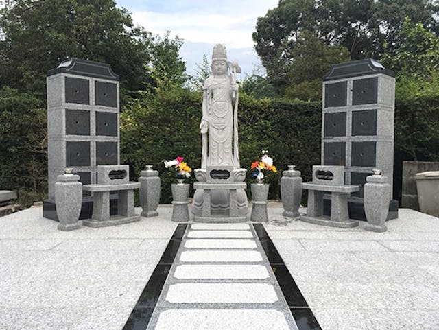 靖國寺 のうこつぼ