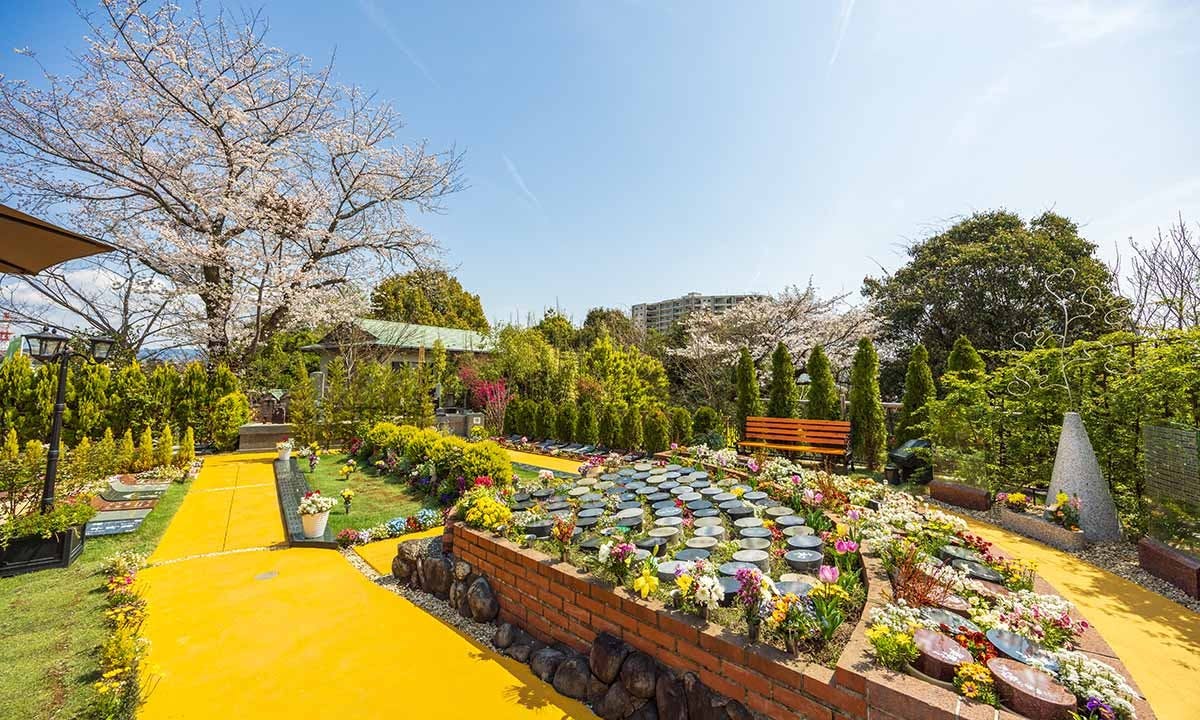 小田原樹木葬てらす