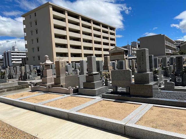 五位堂共同墓地