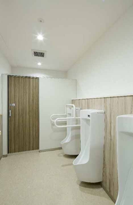 正福寺納骨堂「寿光堂」 1階　男子用トイレ