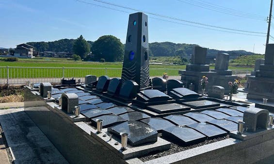 稲積メモリアル墓苑