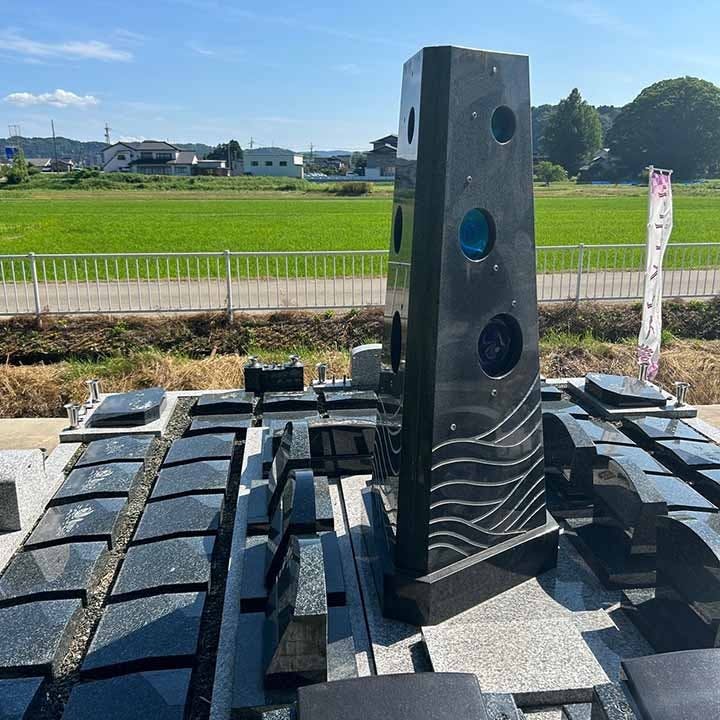 稲積メモリアル墓苑