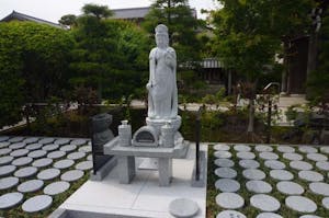 珠林寺 庭園型墓地の画像