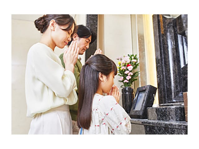 白山御廟（納骨堂）