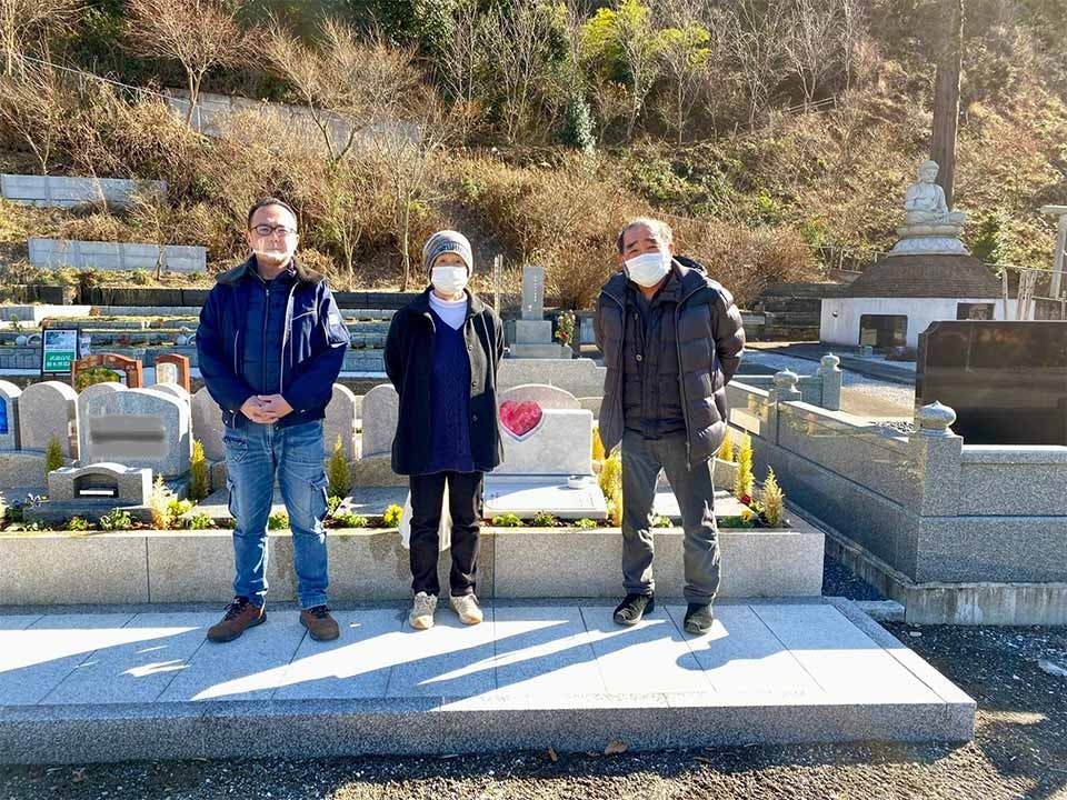 八王子高尾「光とガラスの花壇墓地」花ごころ