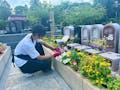 八王子高尾「光とガラスの花壇墓地」花ごころ 常駐の管理人が毎日心を込めて、墓石のお掃除やお花のお世話を行っております。