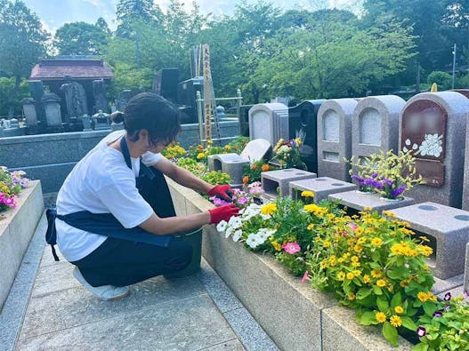 八王子高尾「光とガラスの花壇墓地」花ごころ