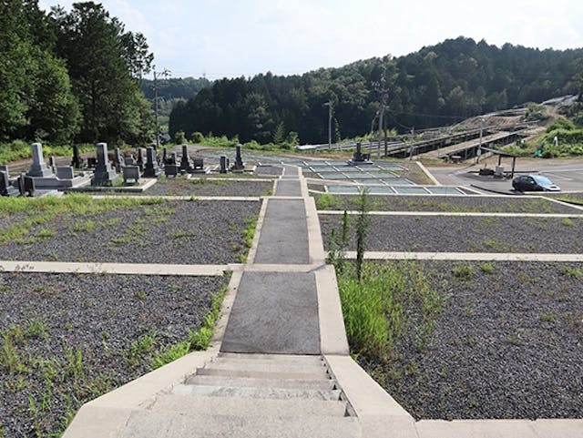 中津川市営 苗木八幡墓地