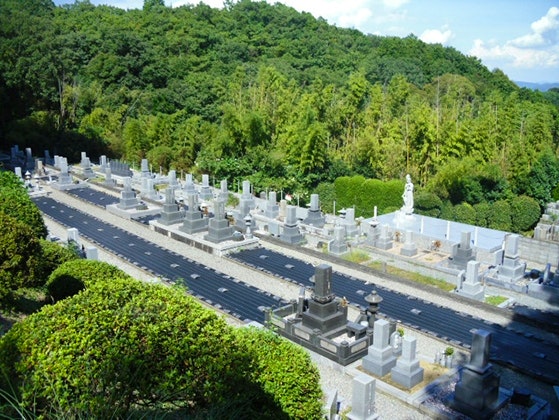 八葉寺墓地