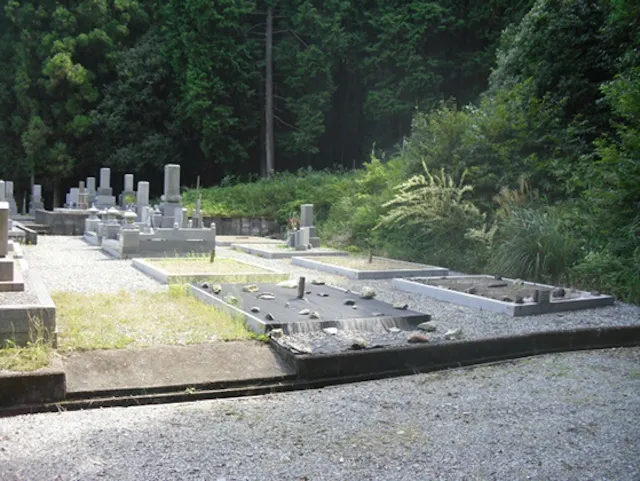 龍音寺墓地