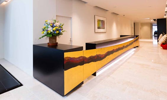 屋内墓苑 月の廟庭