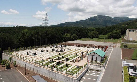 メモリアルパーク花の郷墓苑あしたか 樹木葬・永代供養塔