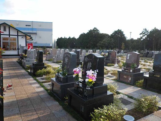 メモリアルパーク花の郷墓苑あしたか 樹木葬・永代供養塔