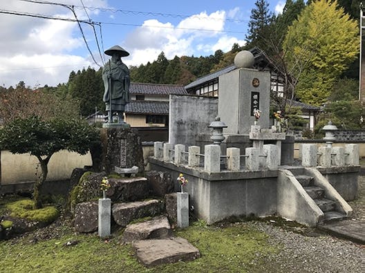 明厳寺 室内お墓「納骨檀」