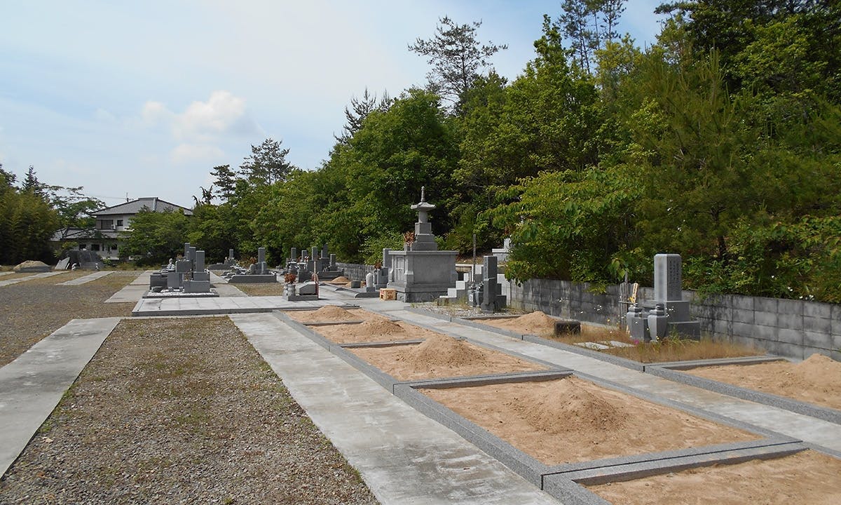 妙見寺墓地