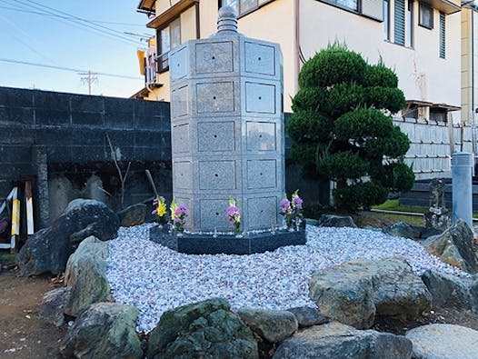 實相寺 のうこつぼ