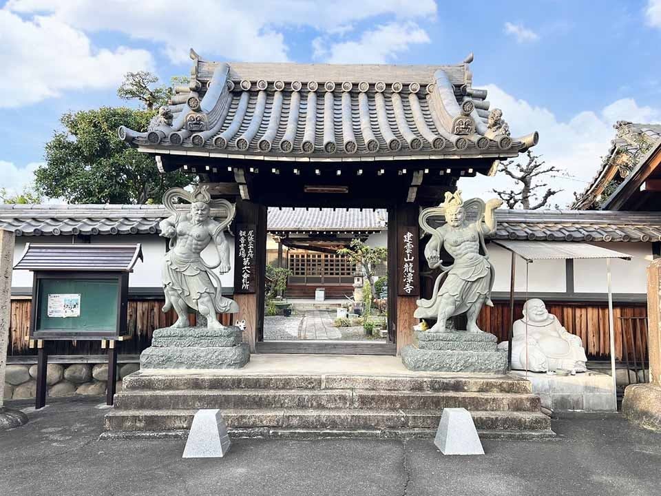 龍潭寺 のうこつぼ