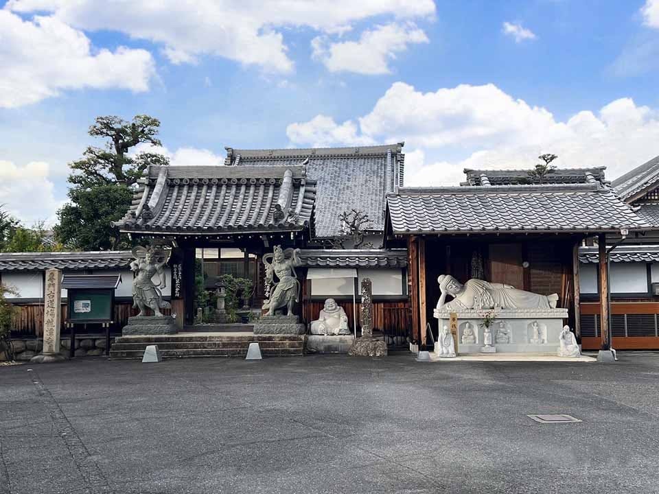 龍潭寺 のうこつぼ