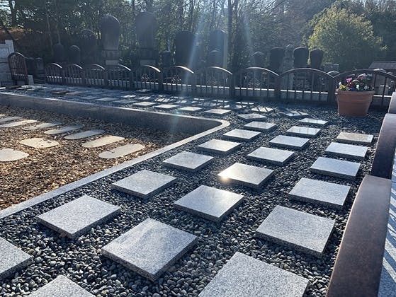 メモリアルガーデン相應寺 個別墓（完売）は四霊まで収骨できます