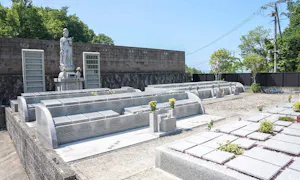 妙栄寺メモリアルパーク(名張市)の樹木葬
