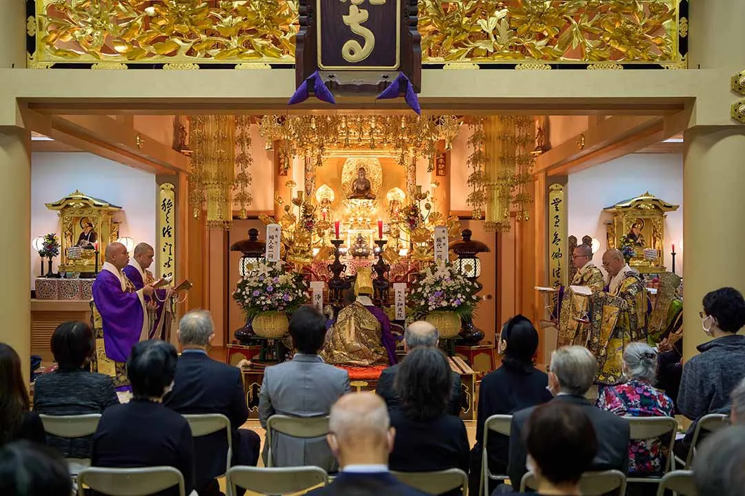 寿命寺 池田龍聖御廟 開創1,300年記念法要の様子