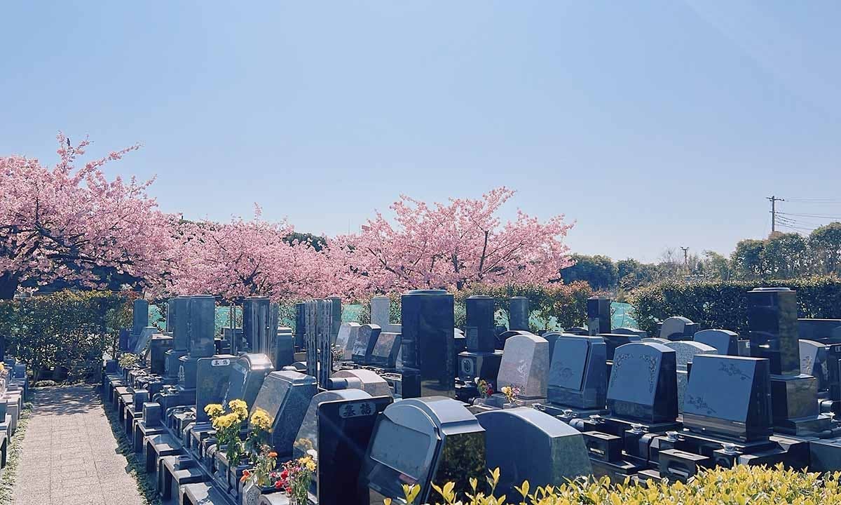 メモリアルパーク花の郷聖地 相模大塚 樹木葬・永代供養塔