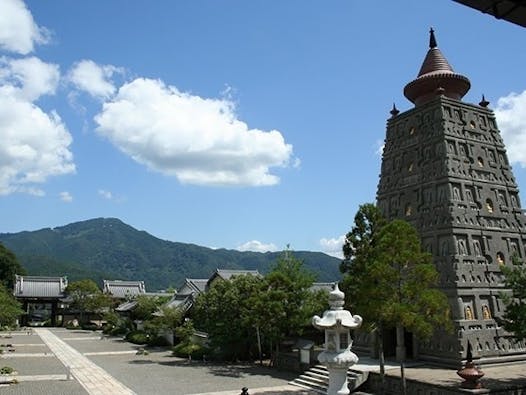 総本山 妙満寺 仏舎利大塔