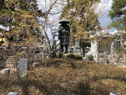 長命寺 のうこつぼ