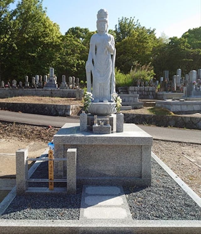 観正寺 永代供養塔「天翔」