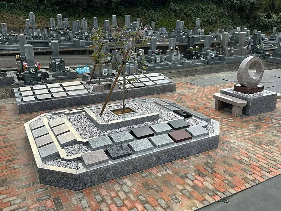 成願寺墓地(津市)の樹木葬