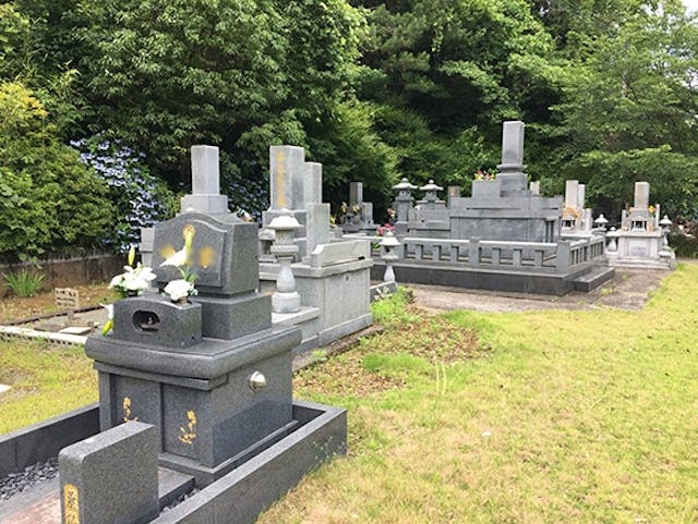 城山墓地