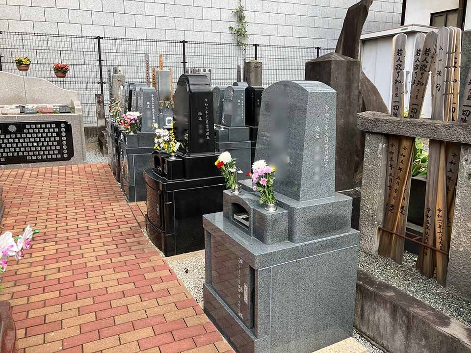 外苑こもれびの杜 永代供養墓 家族墓「Kizuna」タイプ70