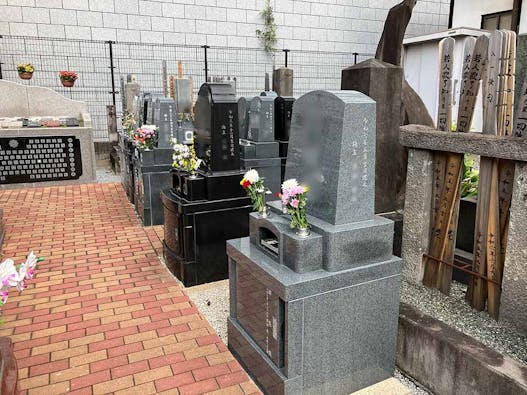 外苑こもれびの杜 永代供養墓