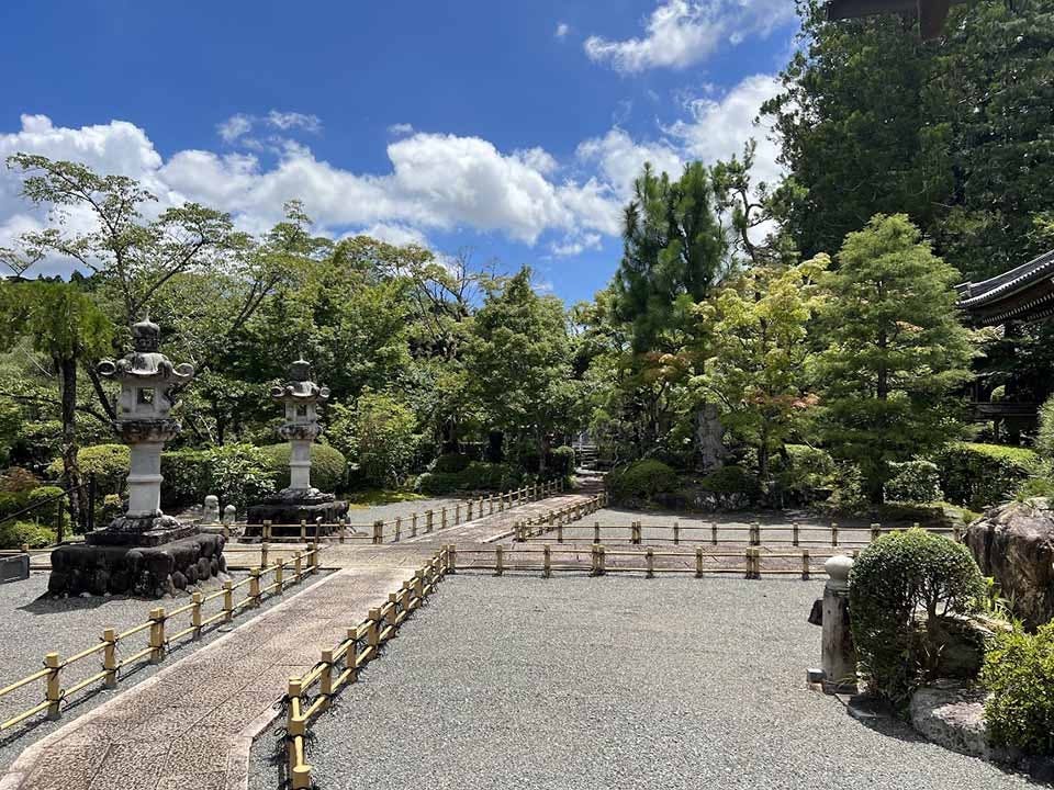 法泉寺 のうこつぼ