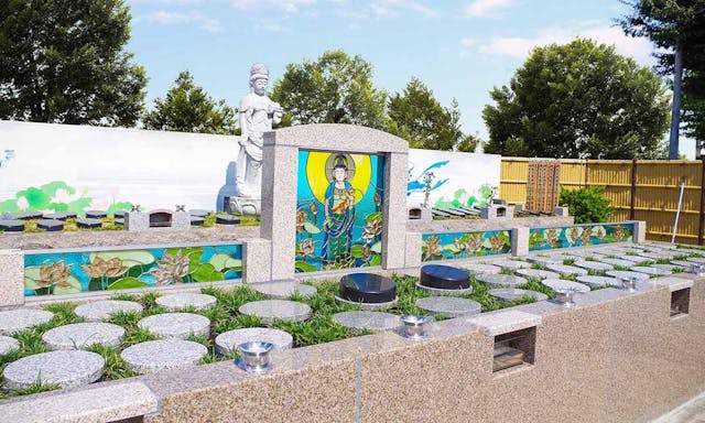 みさと樹木葬墓地