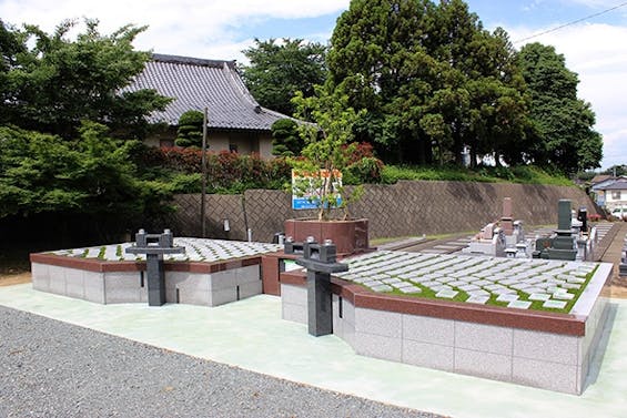 樹木葬墓「ひだまり」