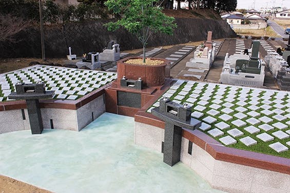 樹木葬墓「ひだまり」