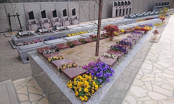 セミタリーパーク寺家 樹花