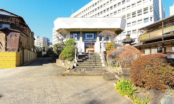 宝泉寺 陽の当たる納骨墓「蓮香」